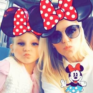 Meet your Posher, Crystal